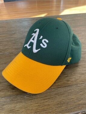 Trucker hat